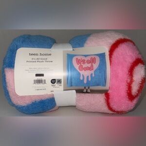 Teen Home It’s All Good Printed Plush Throw Blanket